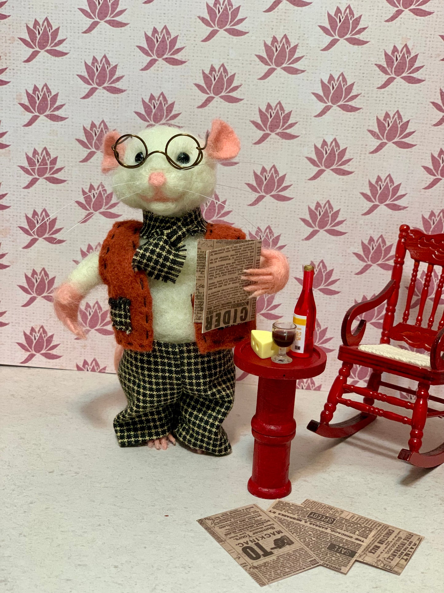 Needle-Felted Mr. Whiskers – Handmade Grandfather Mouse Art Doll with Glasses & Wine | Unique Grandpa Gift