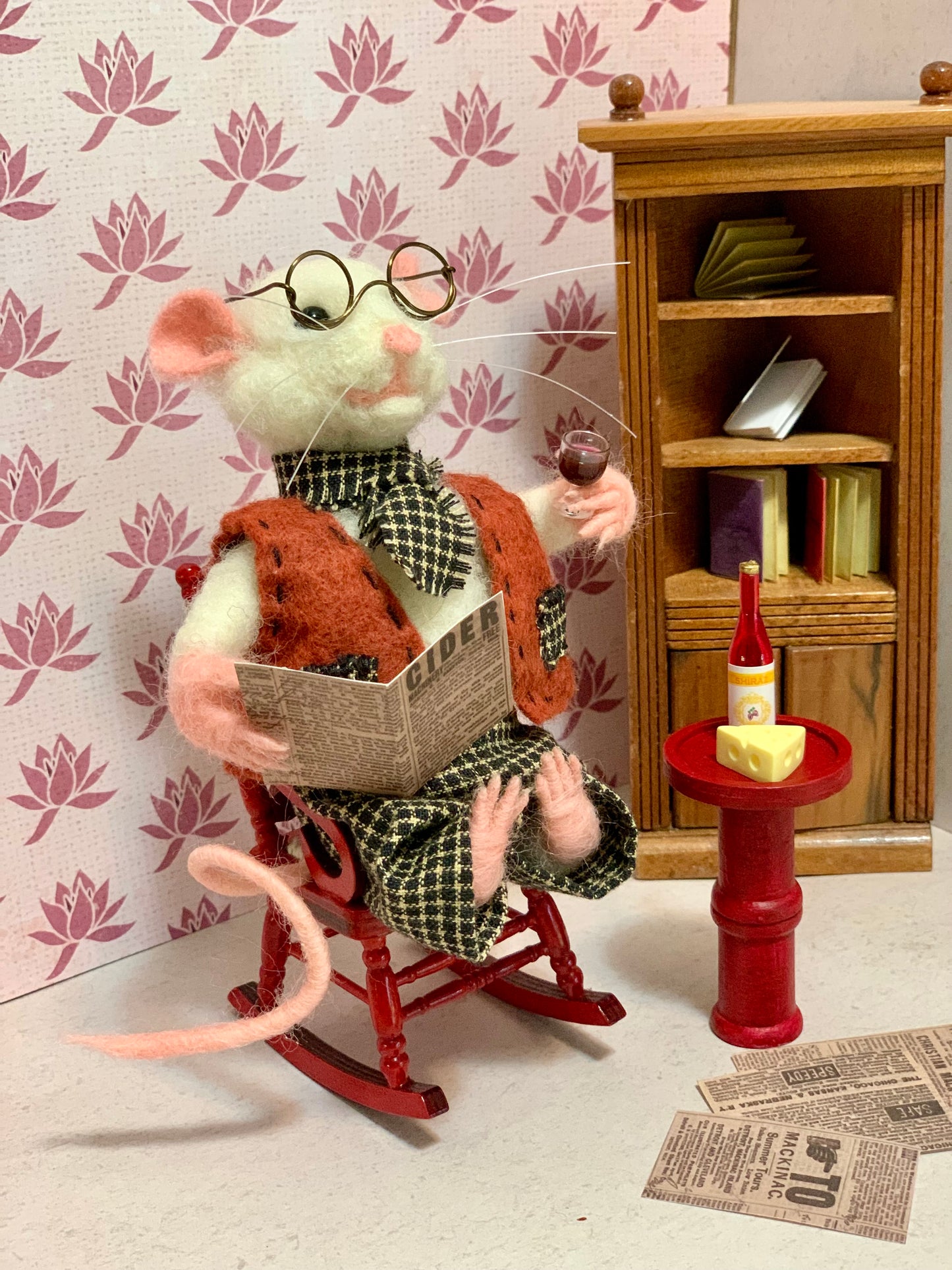 Needle-Felted Mr. Whiskers – Handmade Grandfather Mouse Art Doll with Glasses & Wine | Unique Grandpa Gift