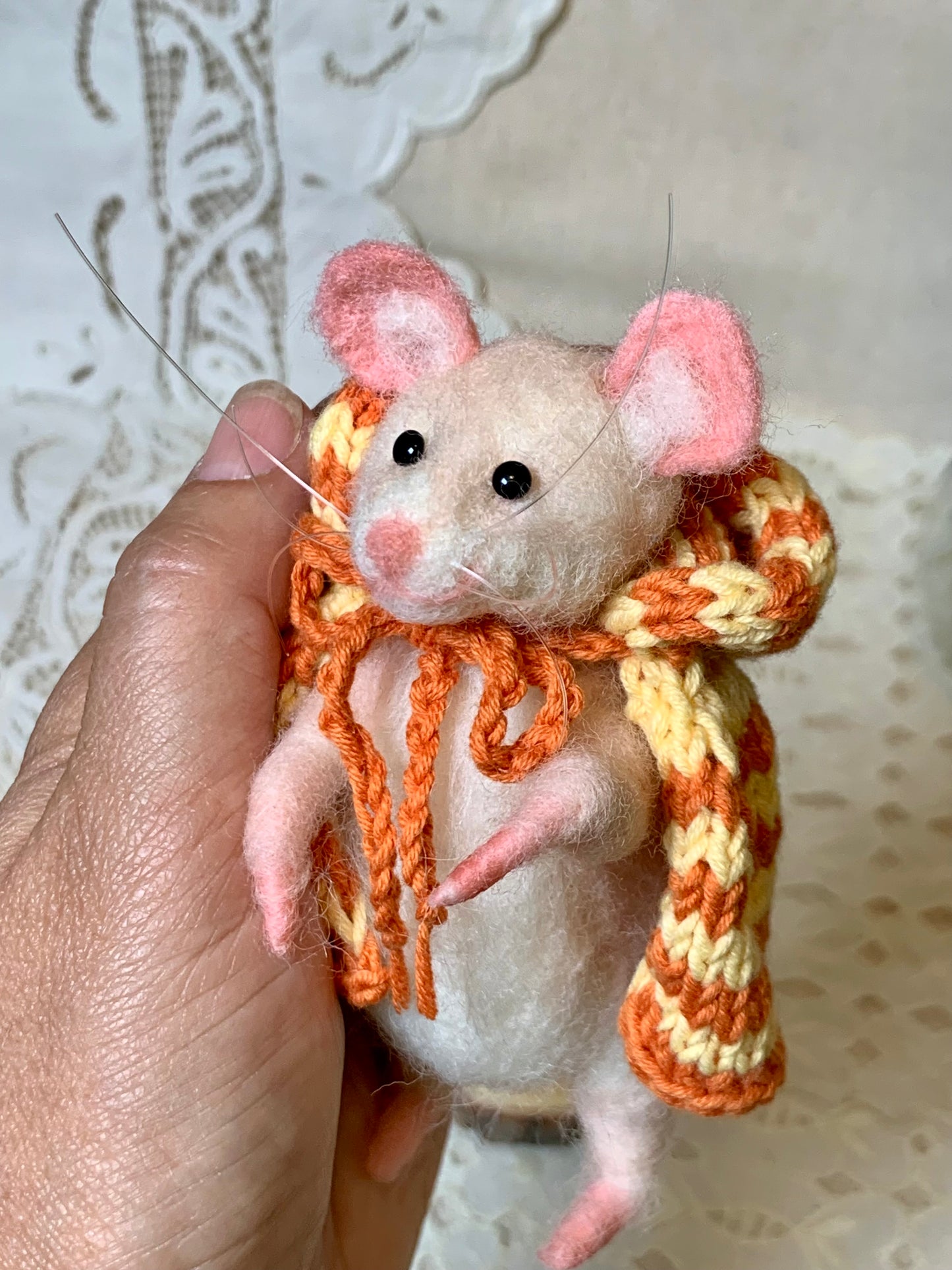 Handmade Needle Felted Mouse – Whimsical Wool Art Dolls in Colorful Outfits – Collectible Figurines, Gift for Mouse Lovers