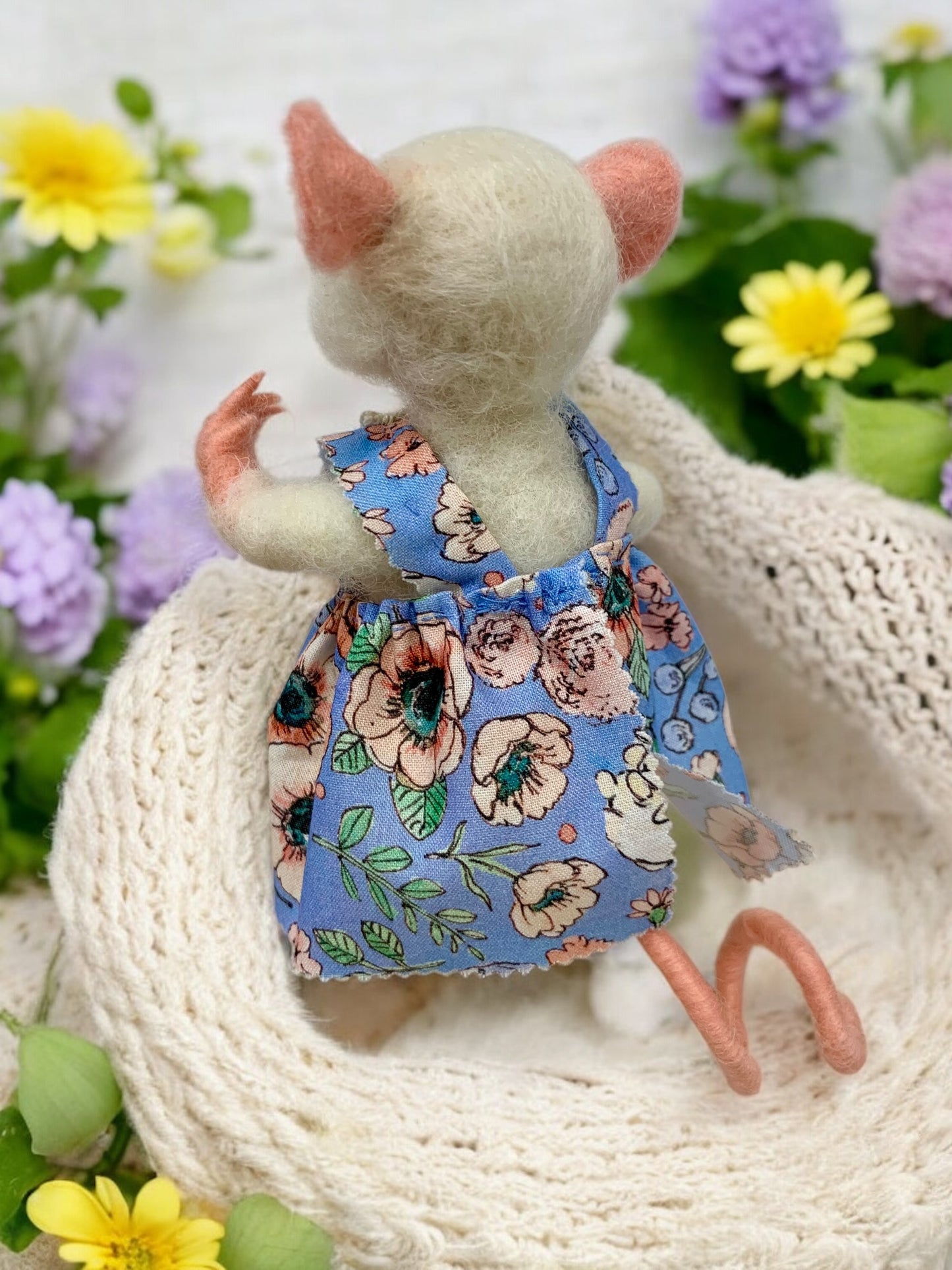Handmade Felt Mouse in Summer Dress – Soft Wool Mouse Figurine