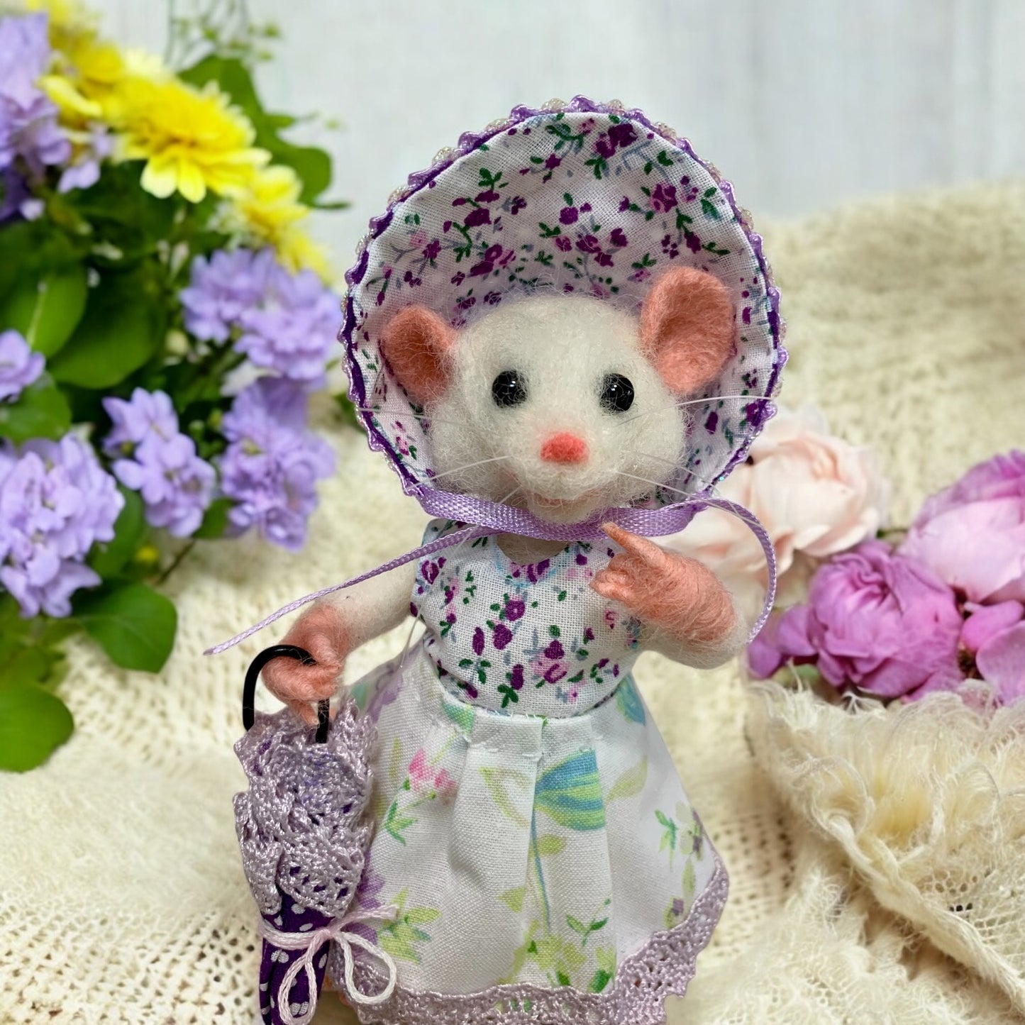 Victorian Lady Mouse with Baby – Handmade Needle-Felted Collectible Art Doll