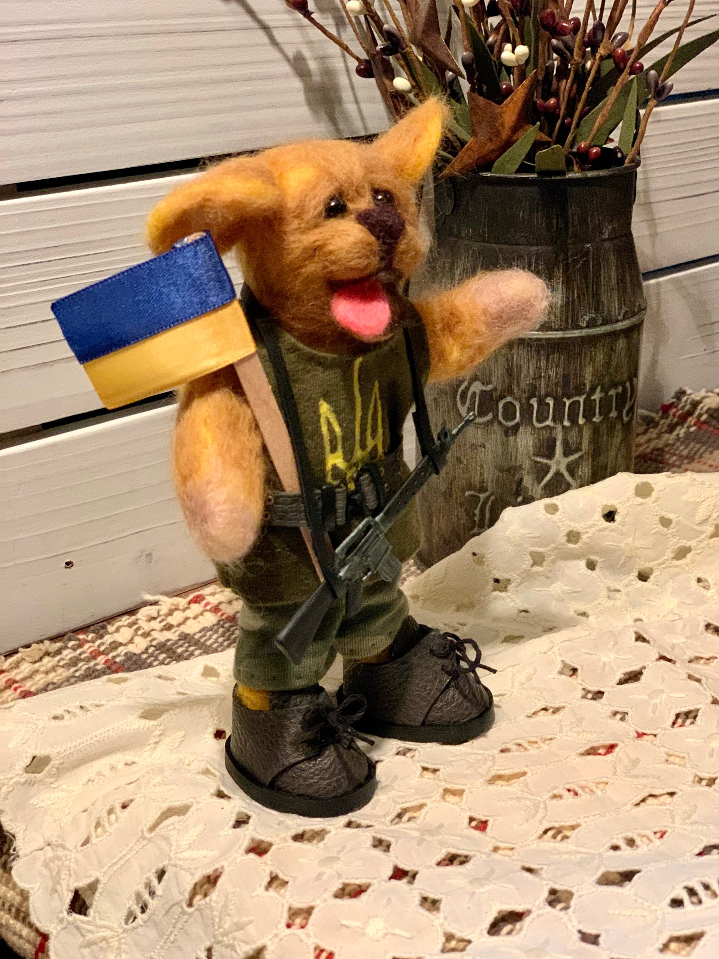 Bayraktar the Dog, Needle Felted Military Dog – Handmade Ukrainian Support Plush Toy – Cute Soldier Dog Figurine – Collectible Gift for Dog Lovers Yellow Lab
