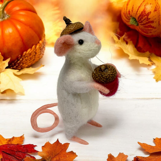 Needle-Felted Pip the Mouse – Handmade Natural Fiber Art Doll | Whimsical Woodland Decor Collectible Dressed Figurine