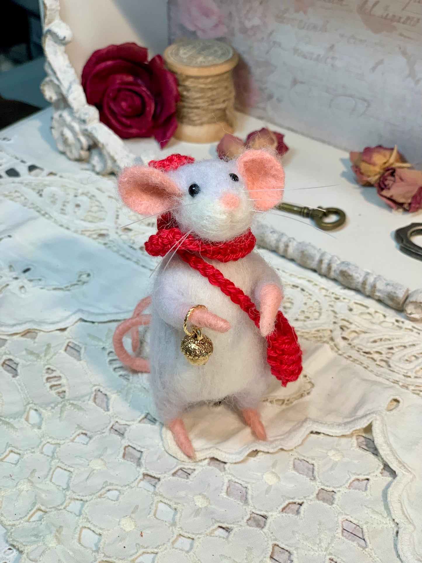 Needle-Felted Mouse Thanksgiving – Handmade Natural Fiber Art Doll | Whimsical Woodland Decor