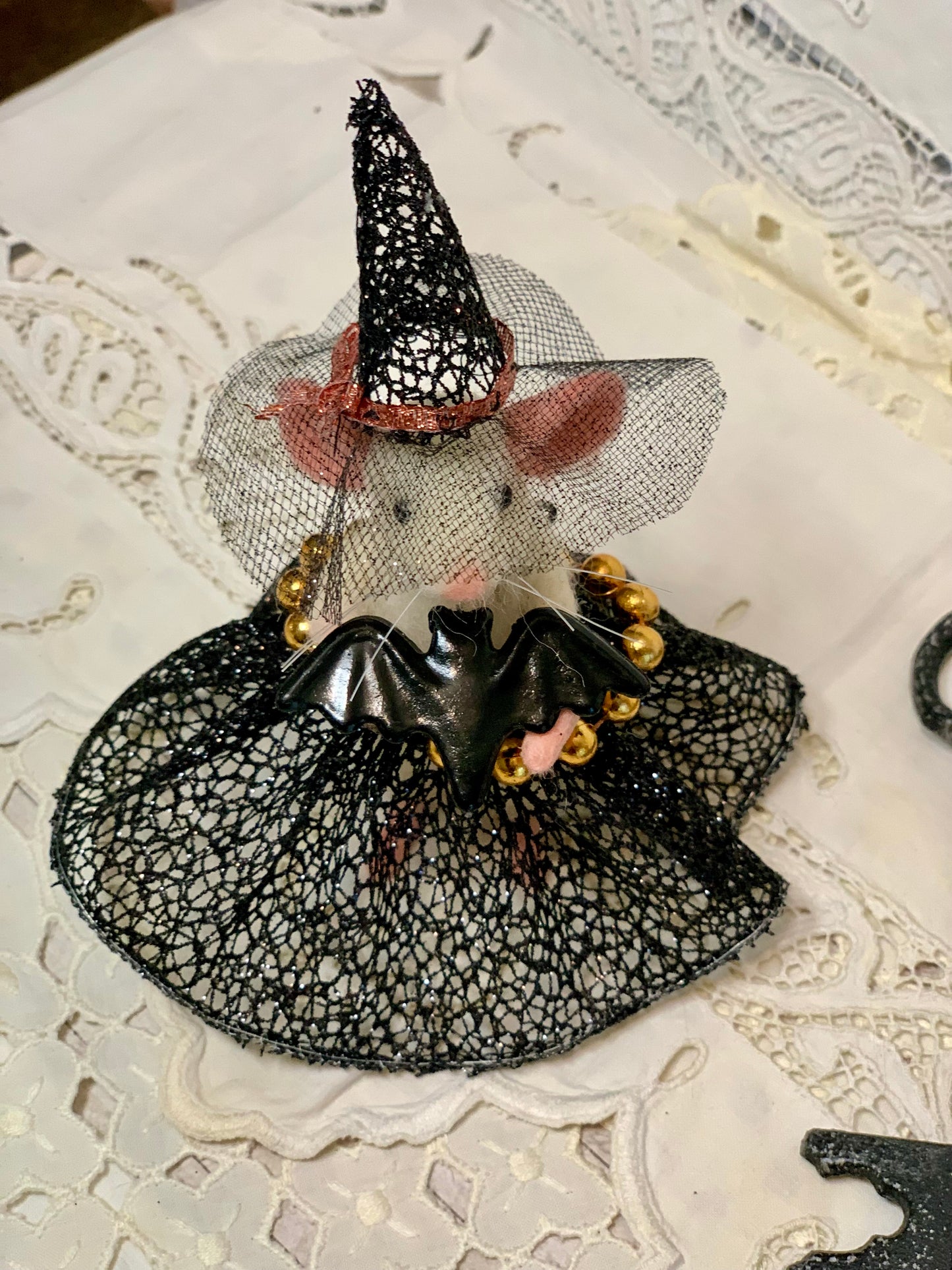 Needle-Felted Pippa the Witch Mouse – Handmade Natural Fiber Art Doll | Whimsical Woodland Decor Collectible Dressed Figurine