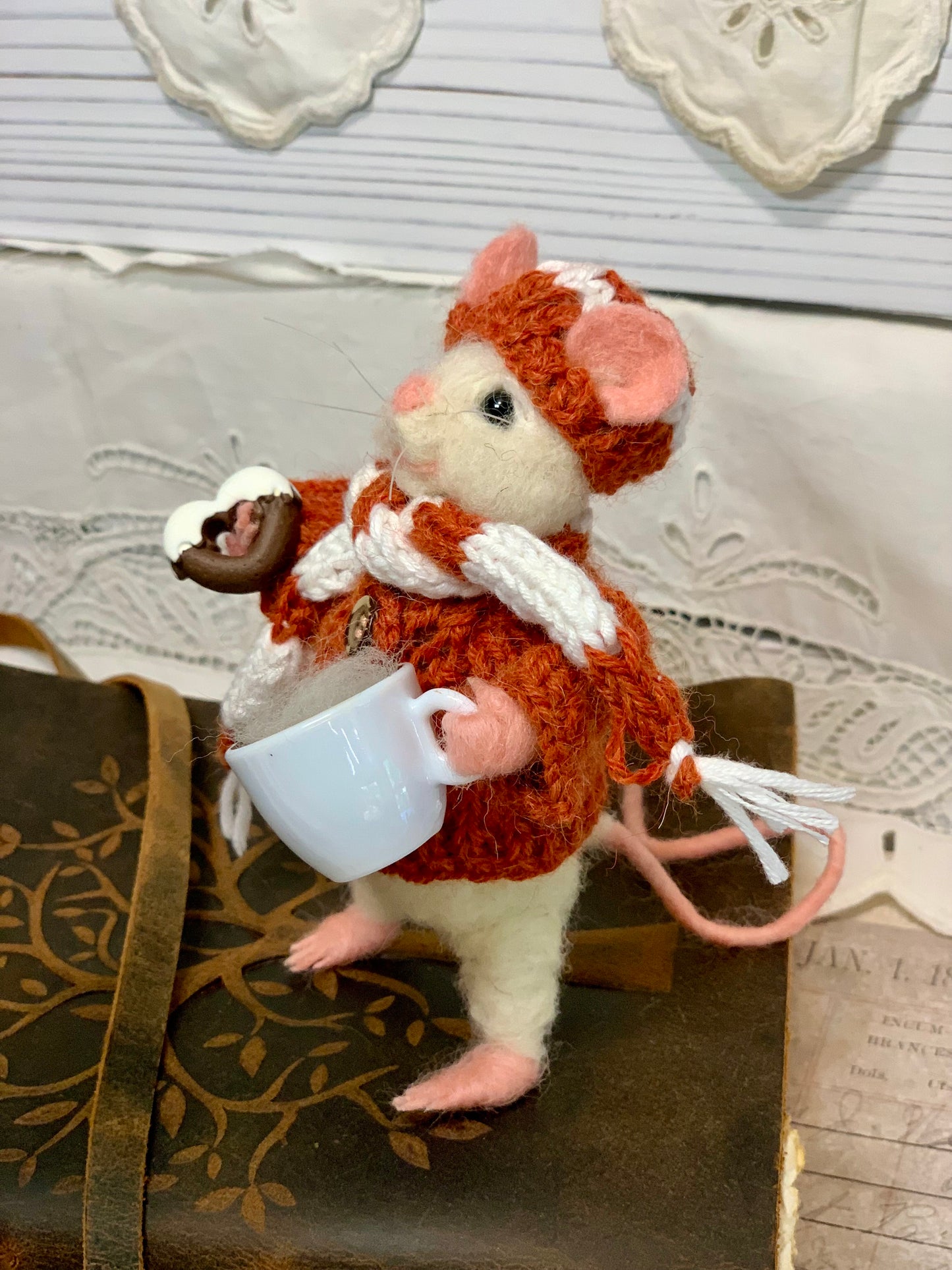 Filo Nibbleton the Coffee Mouse – OOAK Needle Felted White Mouse | Handmade Art Doll