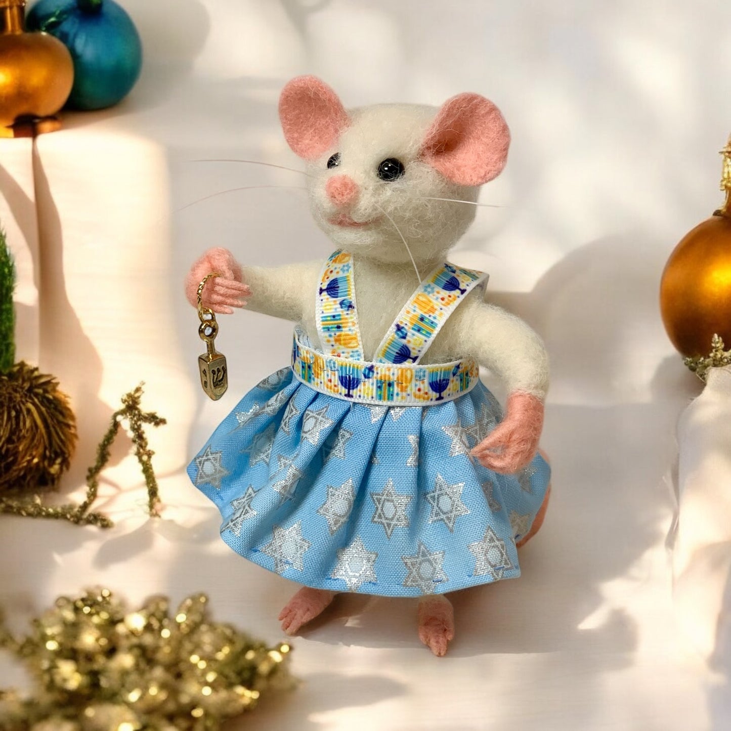 Hanukkah Mouse | Handmade Wool Animal Toy | Cute Needle Felted Mouse Figurine | Pet Lover Gift | Whimsical Winter Home Jewish Holiday Decor