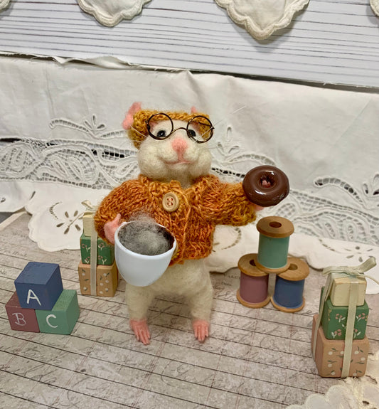 Needle-Felted Coffee Mouse – Handmade White Mouse Art Doll | Maximilian Nibbleton