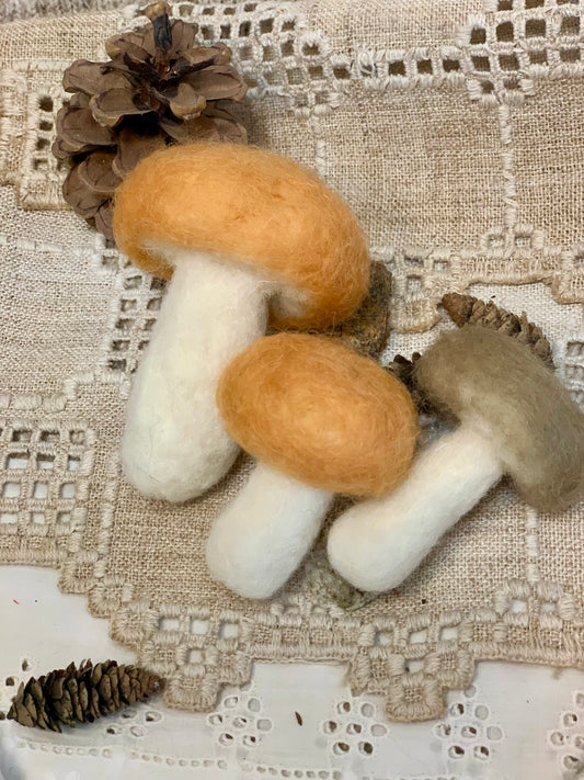 Needle Felted Orange Mushrooms – Magical Fairy Decor, Whimsical Woodland Art, Handmade Cottagecore Gifts, Ornaments Set of 3 Mushroom