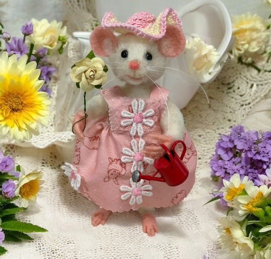Spring Mouse  – Handmade Needle-Felted Collectible Art Doll