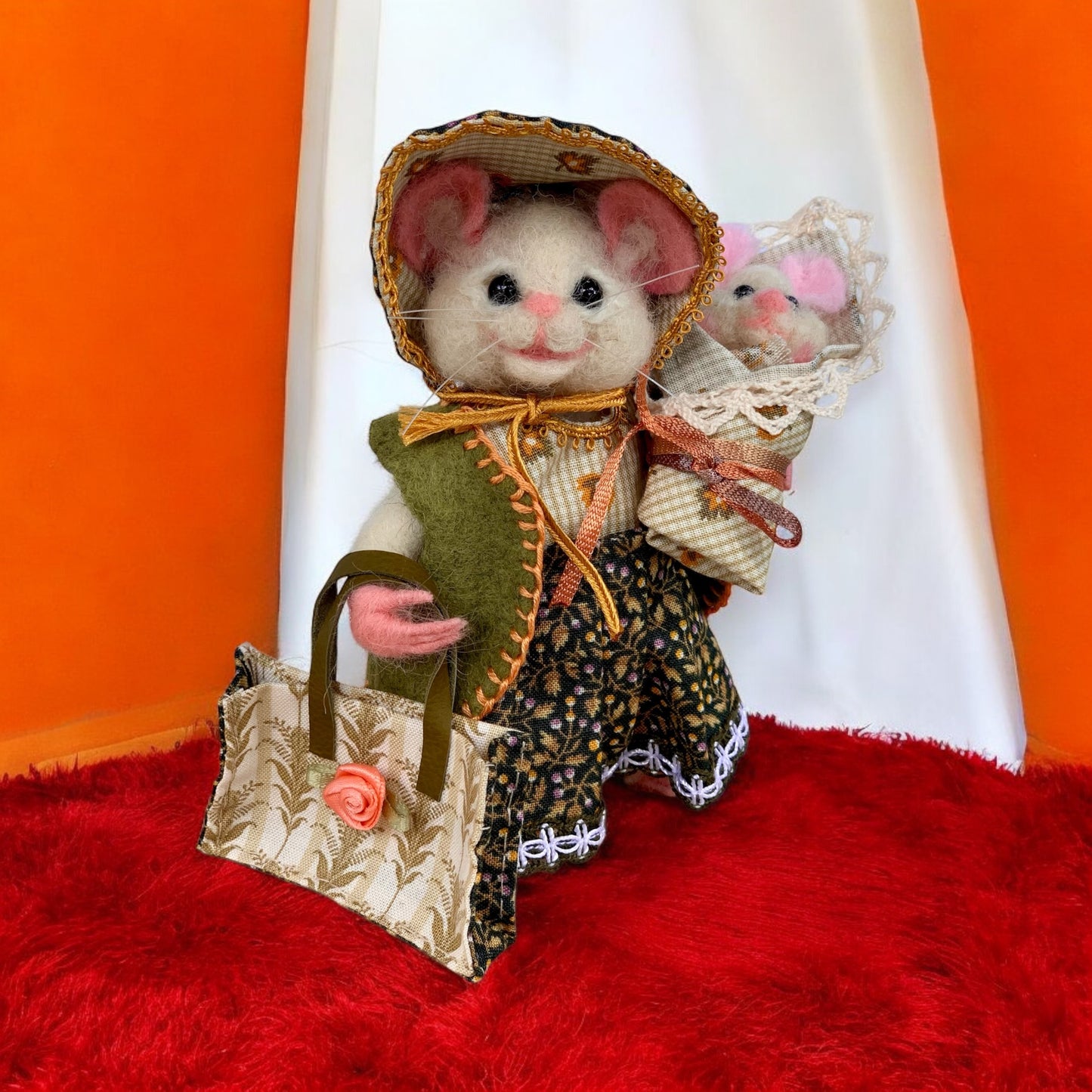 Victorian Lady Mouse with Baby – OOAK Needle Felted Collectible | Handmade Art Doll