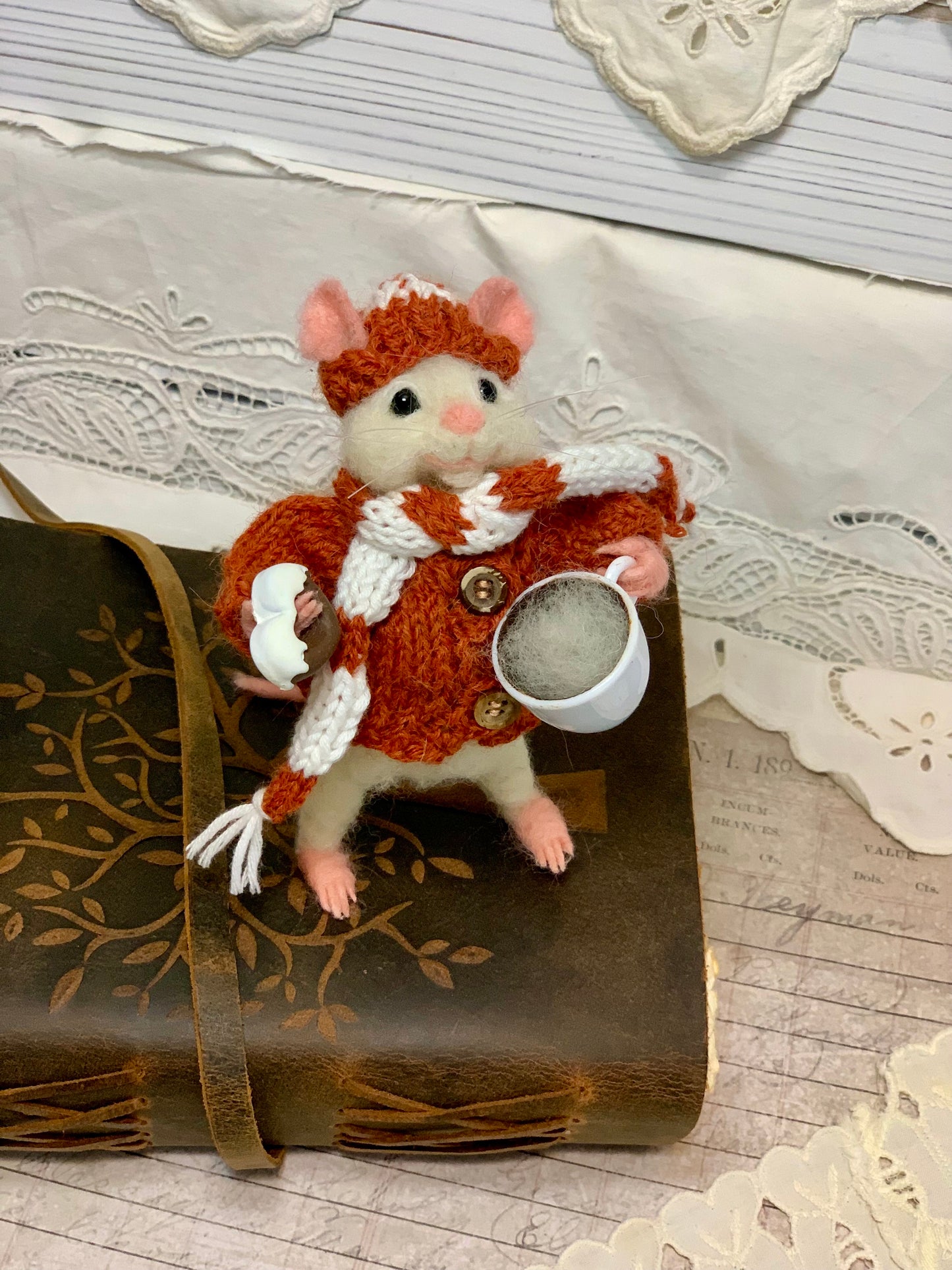 Filo Nibbleton the Coffee Mouse – OOAK Needle Felted White Mouse | Handmade Art Doll