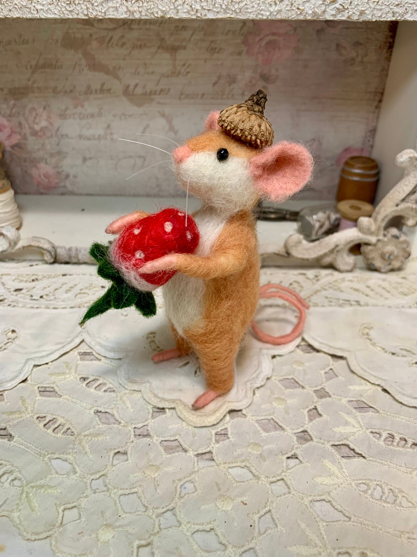 Needle-Felted Mouse with Strawberry – Handmade Natural Fiber Art Doll | Whimsical Woodland Decor Collectible Dressed Figurine