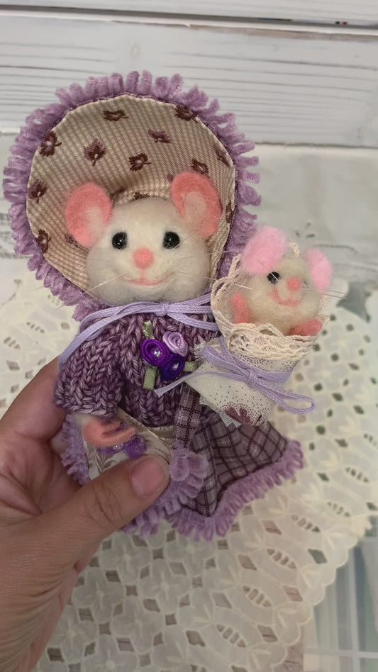 Winny the Nanny Mouse – OOAK Needle Felted Art Doll | Handmade Victorian Lady Felt Mouse with Baby