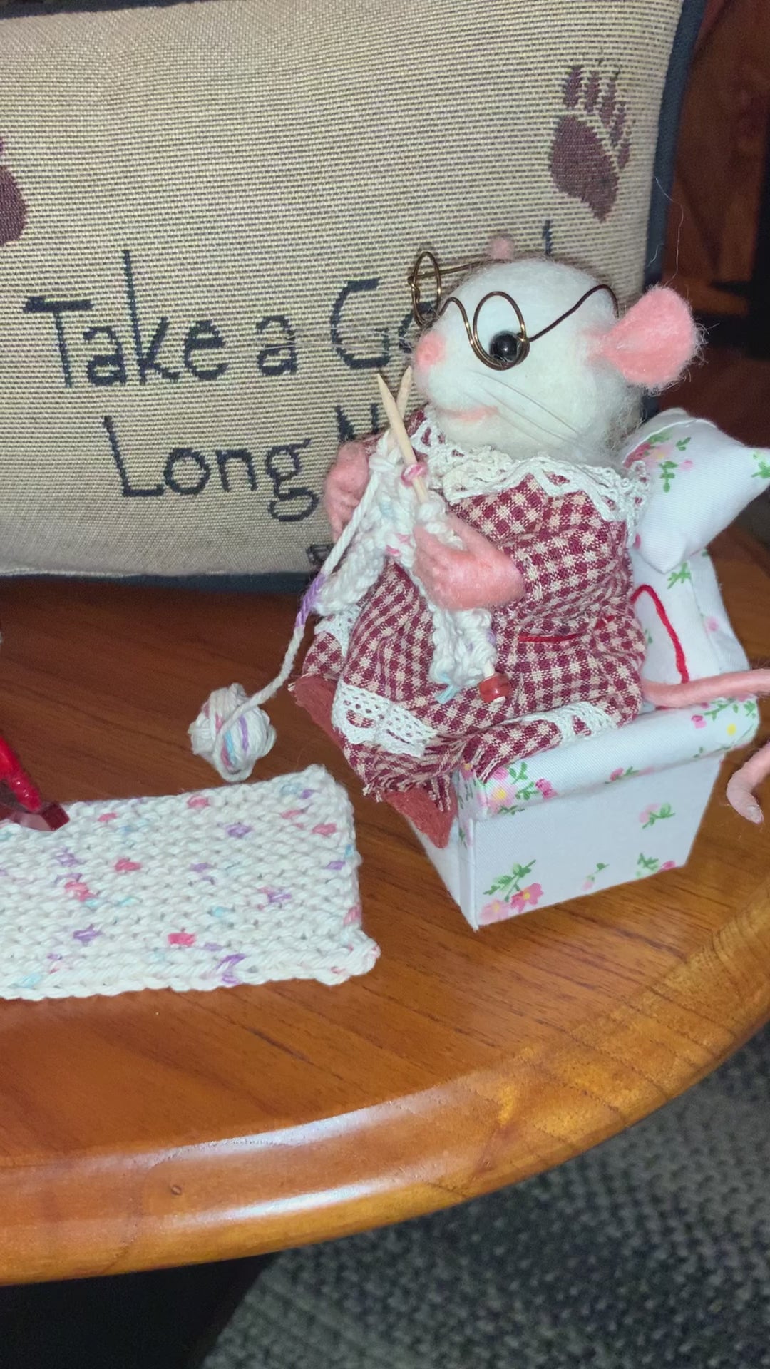 Needle-Felted Mrs. Whiskers – Handmade Grandmother Mouse Art